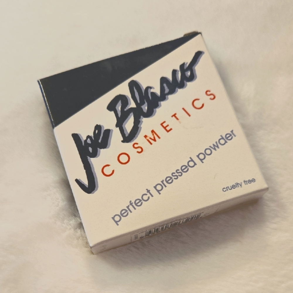 Joe Blasco Perfect Pressed Powder for a Flawless Finish In Light Shade New